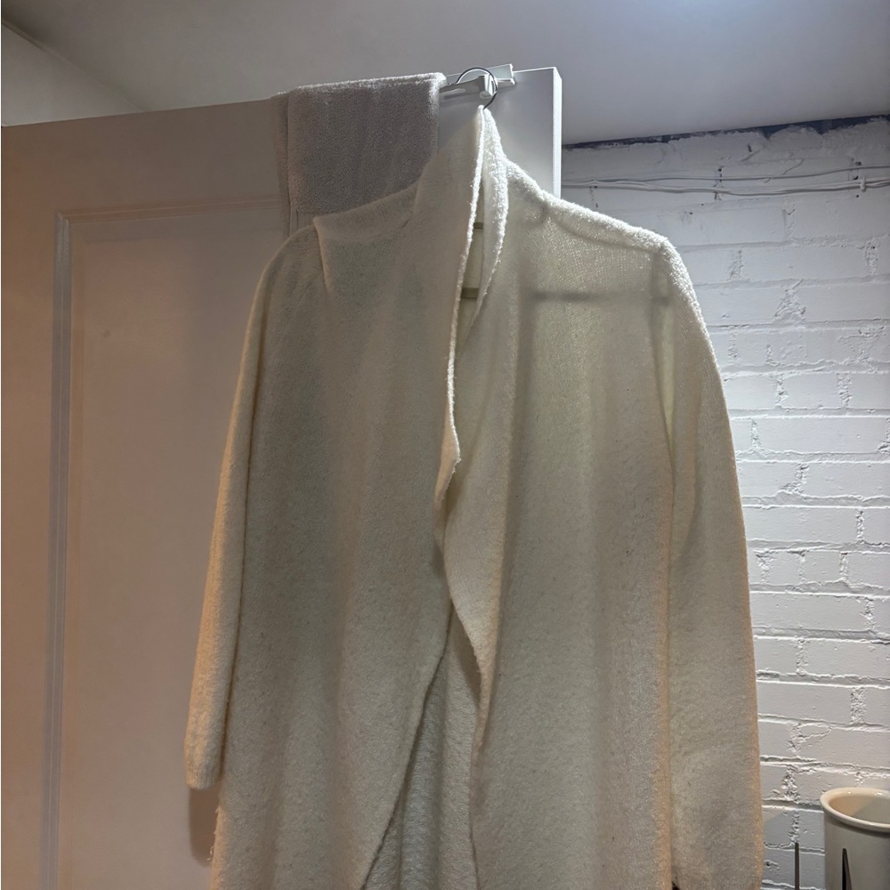 BB Dakota Women's Cream Cardigan